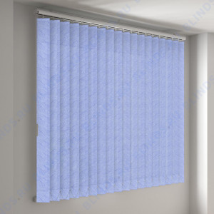 Вертикальные тканевые жалюзи Бали светло-голубой - фото на окне
