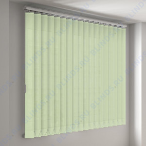 Вертикальные тканевые жалюзи Лайн II светло-зеленый - фото на окне