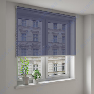 Рулонные шторы Louvolite Омега деним - фото на окне
