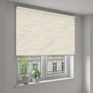 Рулонные шторы Louvolite Лён темно бежевые - фото на окне