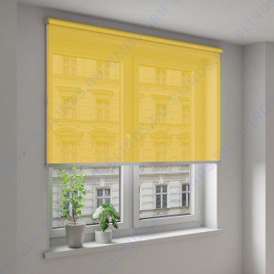 Рулонные шторы Louvolite Альфа ярко-желтый - фото на окне