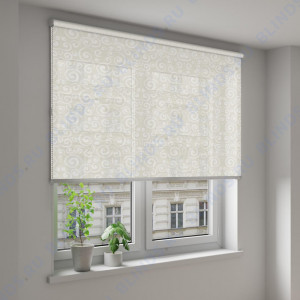 Рулонные шторы Louvolite Анжу светло-бежевый - фото на окне