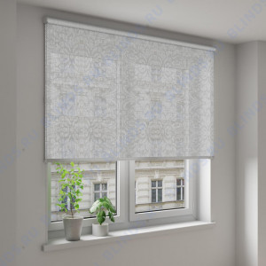 Рулонные шторы Louvolite Флоренция светло-бежевый - фото на окне