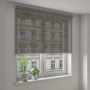 Рулонные шторы Louvolite Сафари коричневый - фото на окне