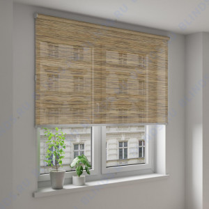Рулонные шторы Louvolite Сафари светло-коричневый - фото на окне