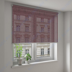 Рулонные шторы Louvolite Шёлк бордо - фото на окне
