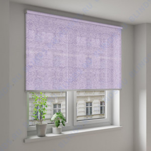 Рулонные шторы Louvolite Шёлк сиреневый - фото на окне