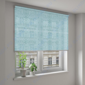 Рулонные шторы Louvolite Шёлк бирюзовый - фото на окне