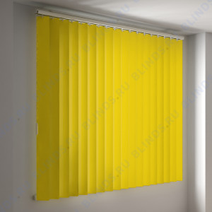 Вертикальные пластиковые жалюзи Стандарт желтый - фото на окне