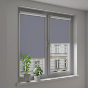 Рулонные тканевые жалюзи Уни-2 Альфа блэкаут серый с алюминиевым слоем - фото на окне