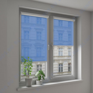 Рулонные тканевые жалюзи Уни-2 Альфа синие - фото на окне