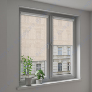 Рулонные тканевые жалюзи Уни-2 Ажур персиковый - фото на окне