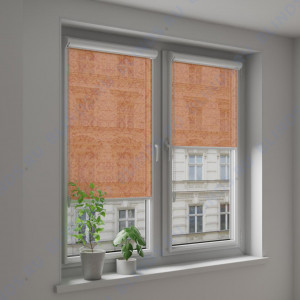 Рулонные тканевые жалюзи Уни-2 Шёлк оранжевый - фото на окне