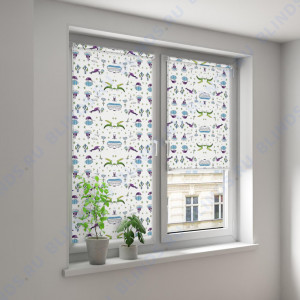 Минирулонные тканевые жалюзи Принц блэкаут белый - фото на окне