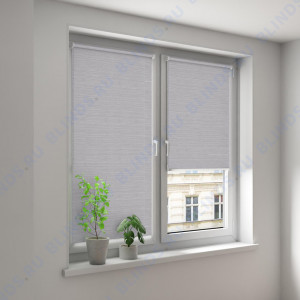 Минирулонные тканевые жалюзи Юта блэкаут светло-серый - фото на окне