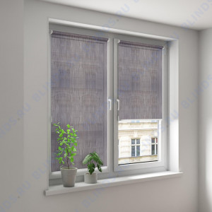 Минирулонные тканевые жалюзи Эльба коричневые - фото на окне