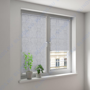 Минирулонные тканевые жалюзи Грейс серый - фото на окне