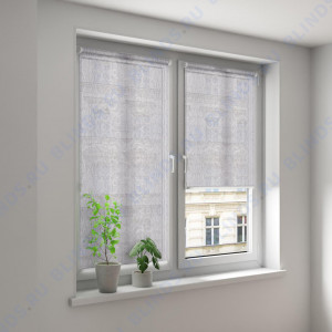Минирулонные тканевые жалюзи Вальс серый - фото на окне